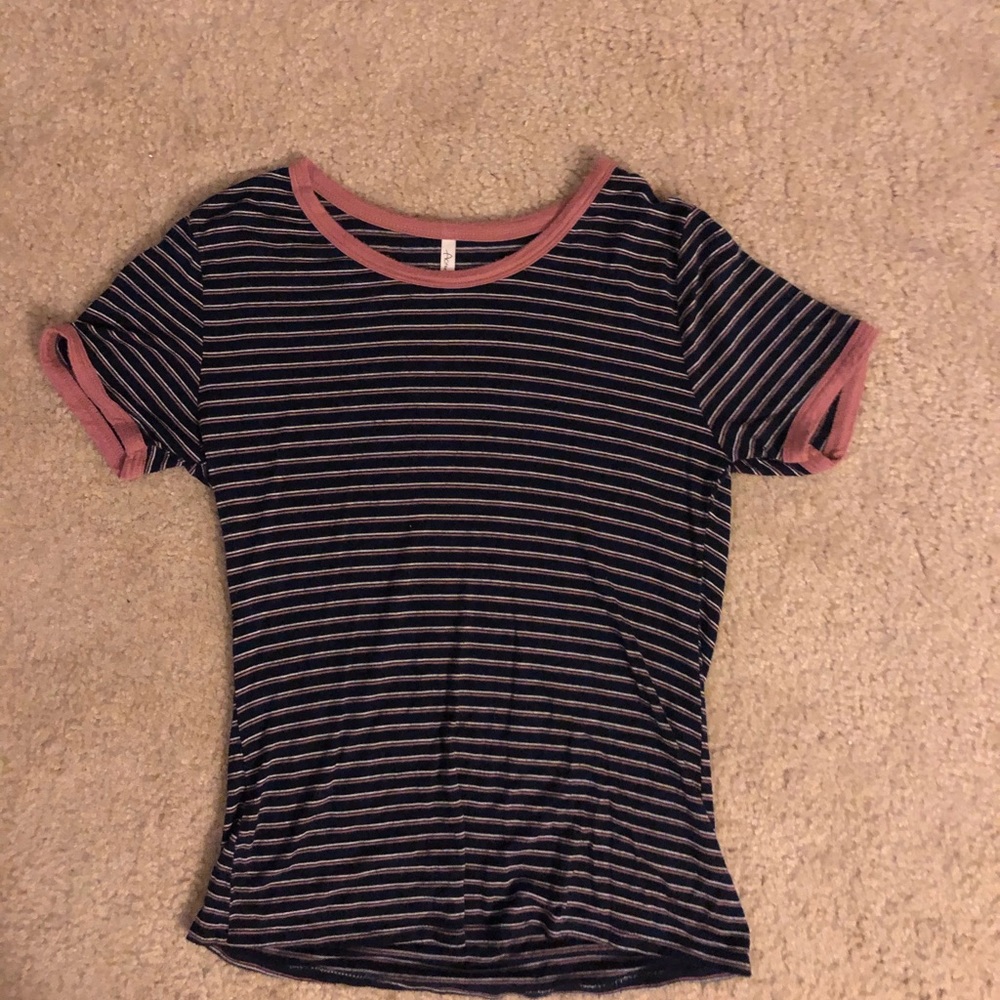 Fitted striped shirt